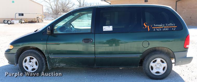 image for item DB6582 1998 Dodge Caravan van