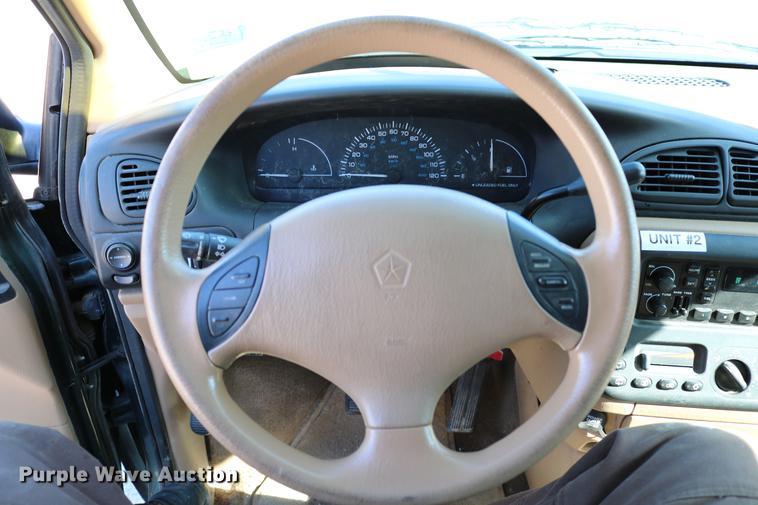 image for item DB6582 1998 Dodge Caravan van