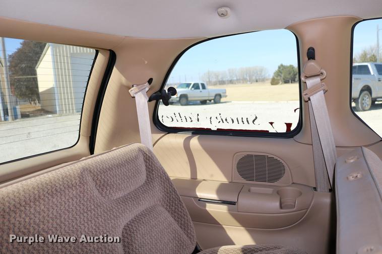 image for item DB6582 1998 Dodge Caravan van