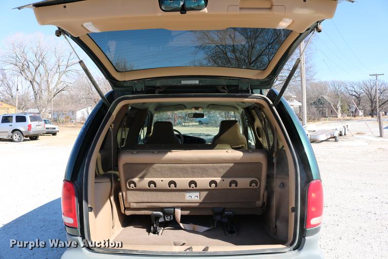 image for item DB6582 1998 Dodge Caravan van