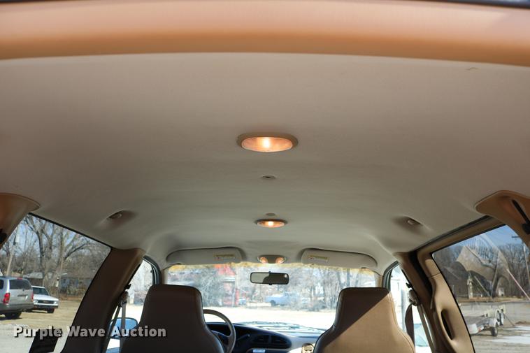 image for item DB6582 1998 Dodge Caravan van