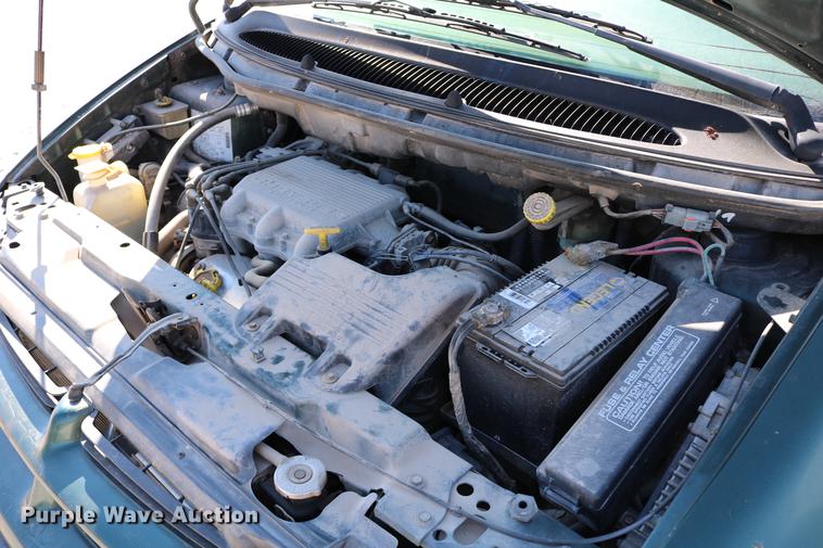 image for item DB6582 1998 Dodge Caravan van