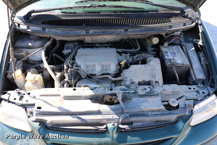 image for item DB6582 1998 Dodge Caravan van