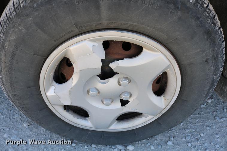 image for item DB6582 1998 Dodge Caravan van