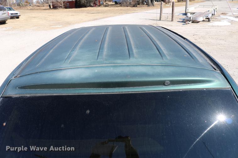 image for item DB6582 1998 Dodge Caravan van