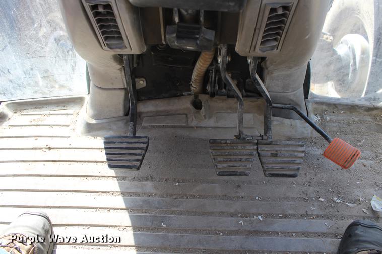 image for item DB6609 2004 Case IH MXU100 MFWD tractor