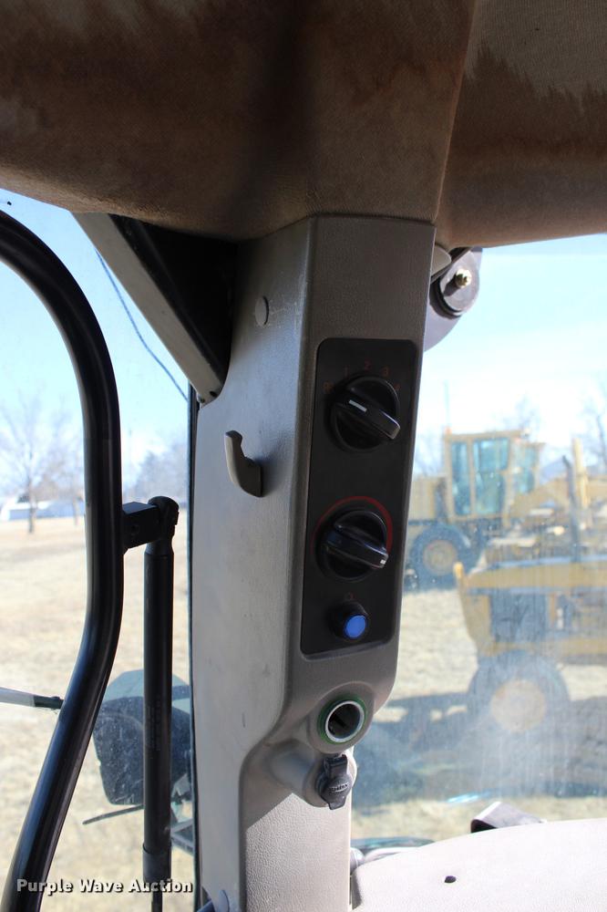 image for item DB6609 2004 Case IH MXU100 MFWD tractor