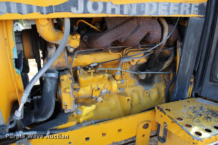 image for item DB6610 1989 John Deere 2755 tractor