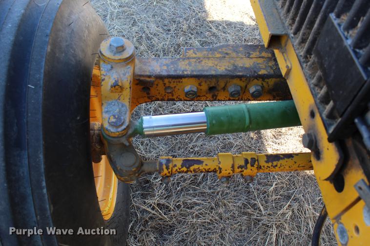 image for item DB6610 1989 John Deere 2755 tractor