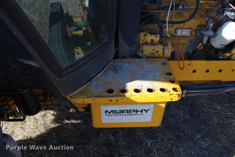 image for item DB6610 1989 John Deere 2755 tractor