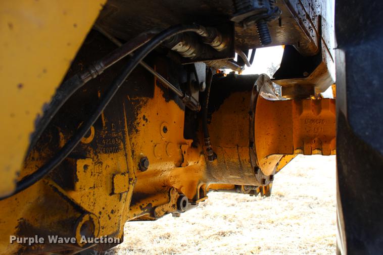 image for item DB6610 1989 John Deere 2755 tractor