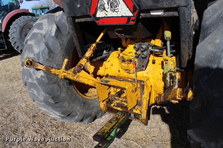 image for item DB6610 1989 John Deere 2755 tractor