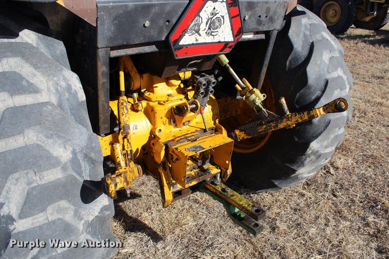image for item DB6610 1989 John Deere 2755 tractor
