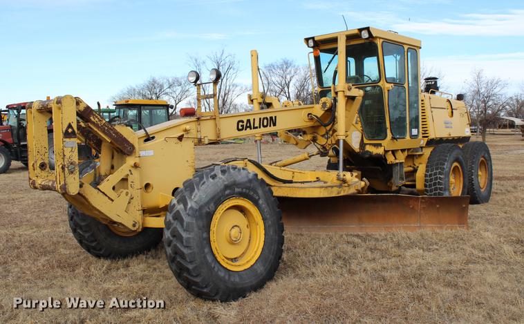 image for item DB6611 2001 Galion 850C motor grader