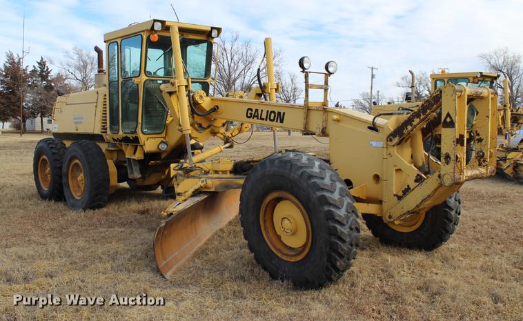 image for item DB6611 2001 Galion 850C motor grader