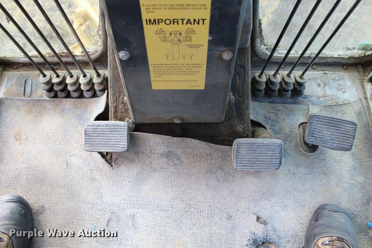 image for item DB6611 2001 Galion 850C motor grader