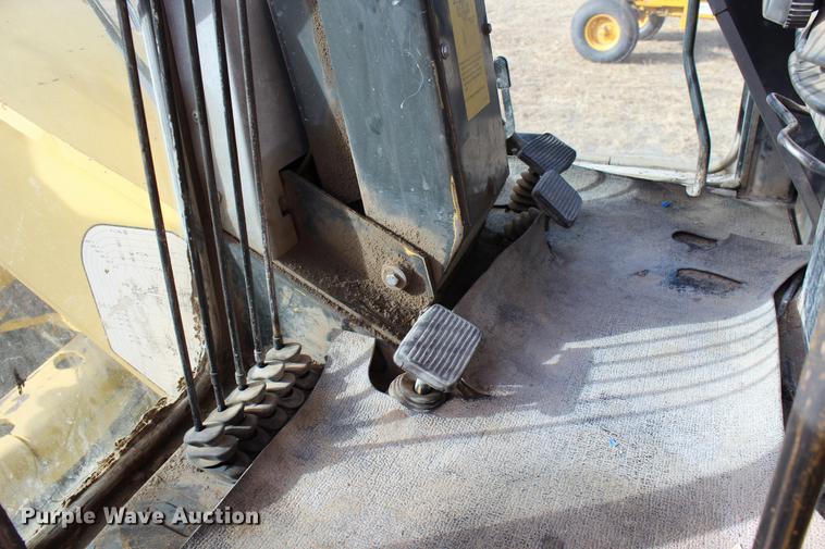 image for item DB6611 2001 Galion 850C motor grader