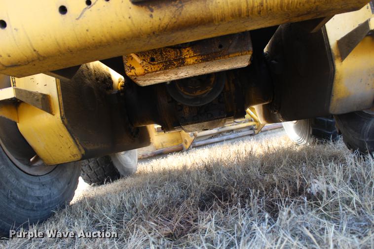 image for item DB6611 2001 Galion 850C motor grader