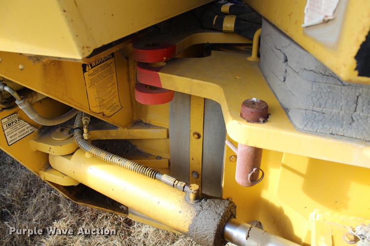 image for item DB6611 2001 Galion 850C motor grader