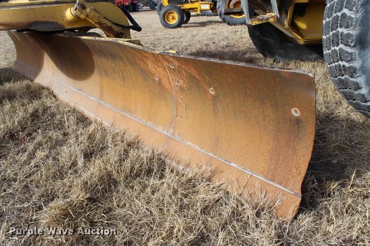 image for item DB6611 2001 Galion 850C motor grader