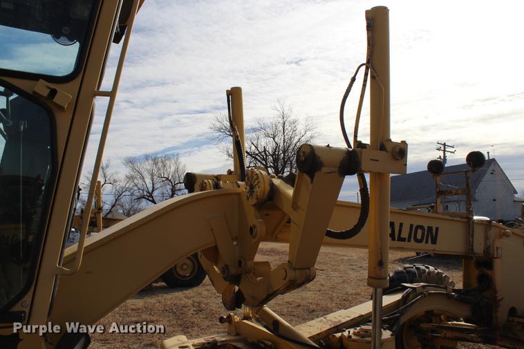image for item DB6611 2001 Galion 850C motor grader