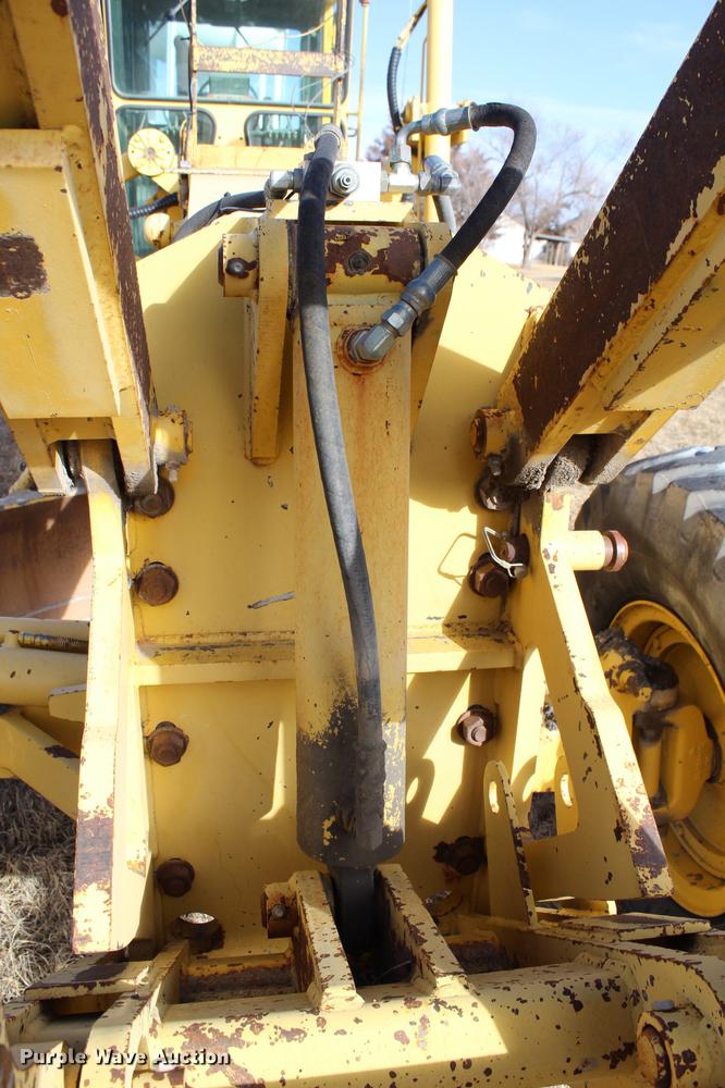 image for item DB6611 2001 Galion 850C motor grader