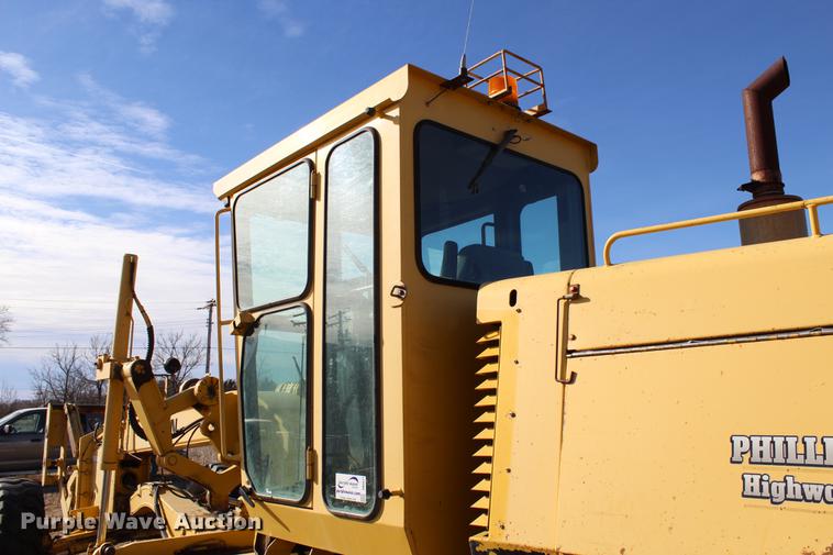 image for item DB6611 2001 Galion 850C motor grader