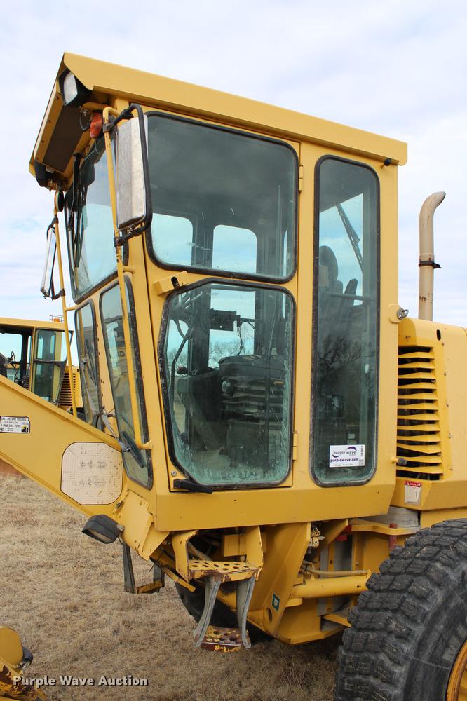 image for item DB6612 2001 Galion 850C motor grader