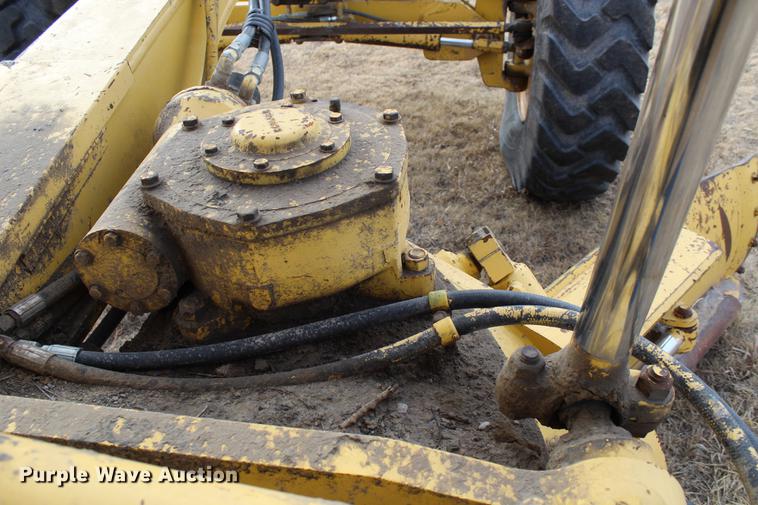 image for item DB6612 2001 Galion 850C motor grader