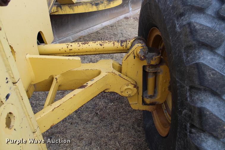 image for item DB6612 2001 Galion 850C motor grader