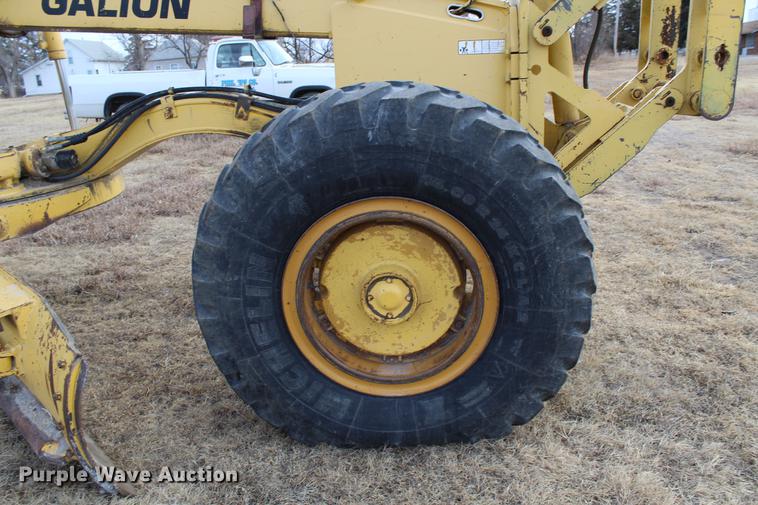 image for item DB6612 2001 Galion 850C motor grader