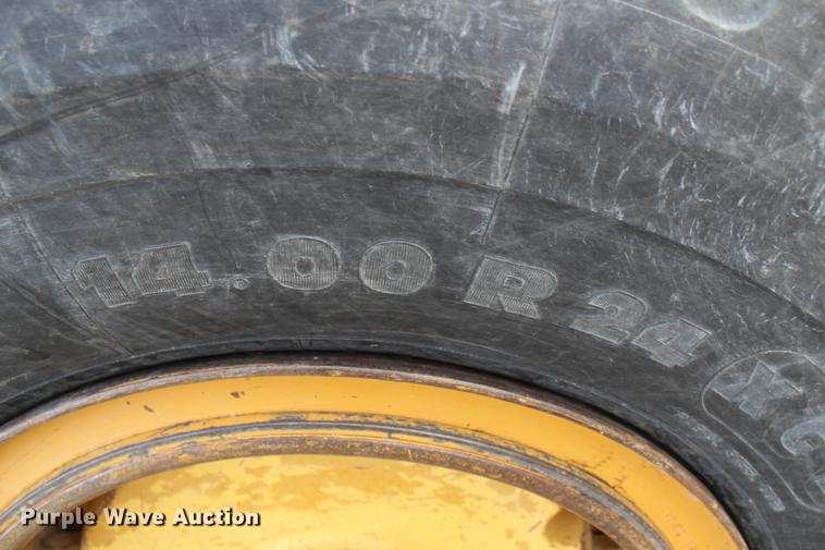 image for item DB6612 2001 Galion 850C motor grader