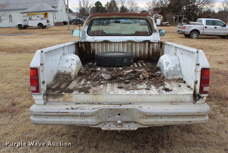 image for item DB6613 1993 Dodge D250 pickup truck