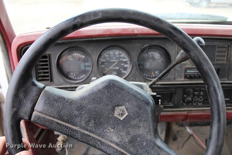 image for item DB6613 1993 Dodge D250 pickup truck