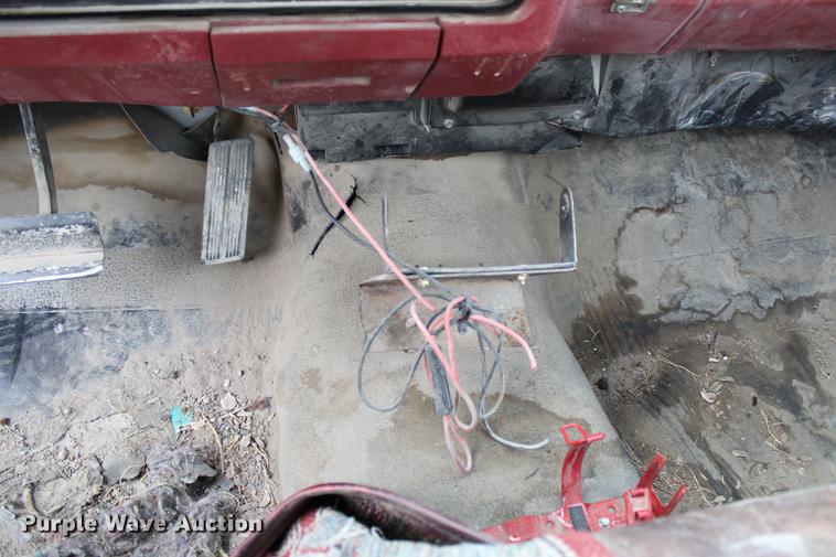 image for item DB6613 1993 Dodge D250 pickup truck