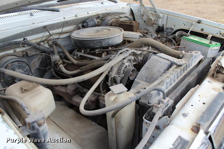 image for item DB6613 1993 Dodge D250 pickup truck