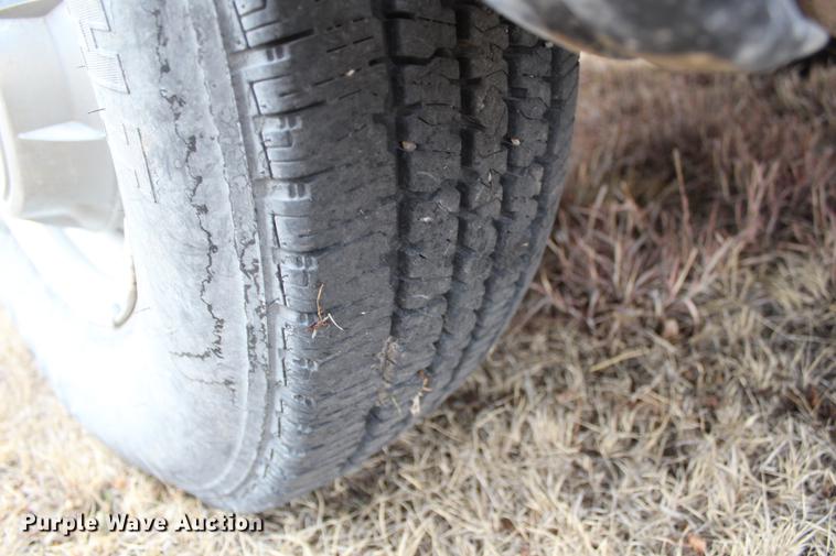 image for item DB6613 1993 Dodge D250 pickup truck