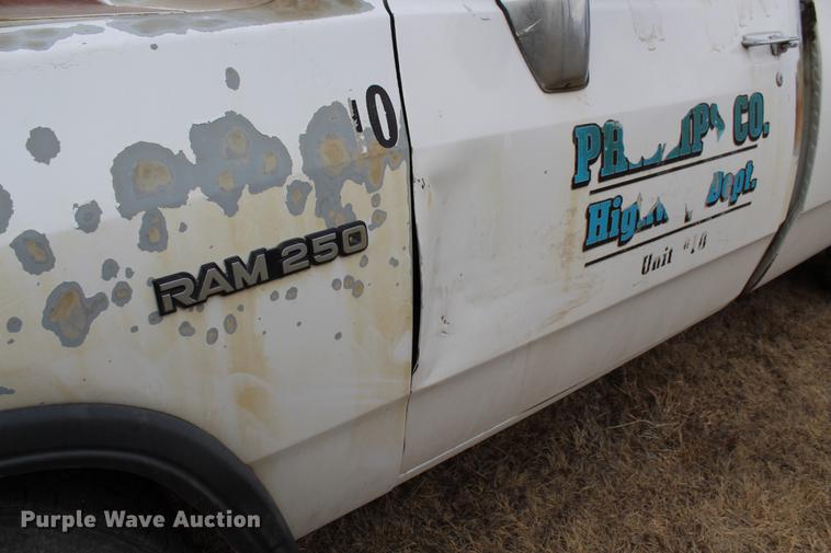 image for item DB6613 1993 Dodge D250 pickup truck