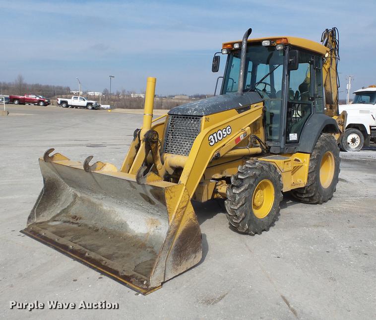 image for item DB7212 2003 John Deere 310SG backhoe