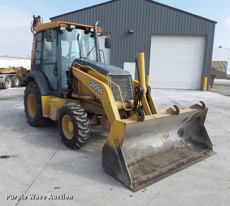 image for item DB7212 2003 John Deere 310SG backhoe