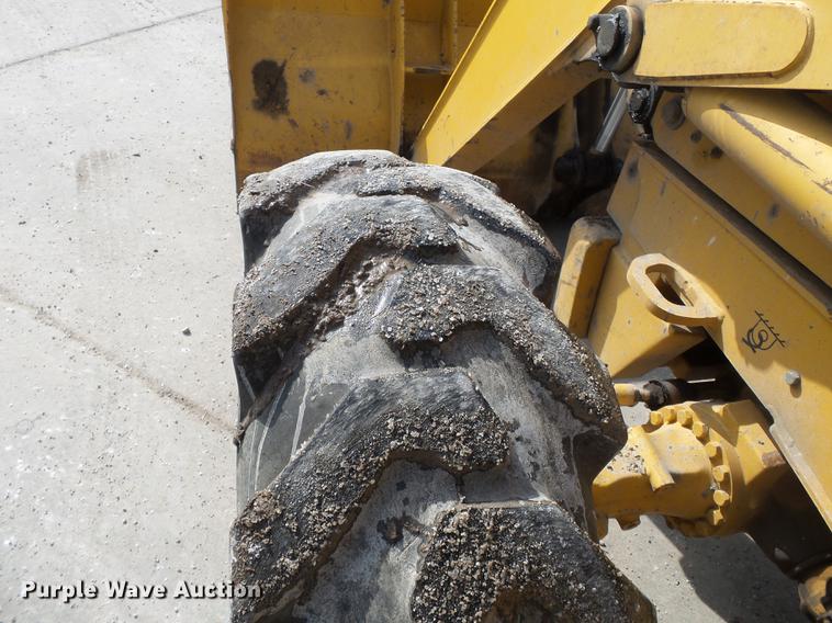 image for item DB7212 2003 John Deere 310SG backhoe