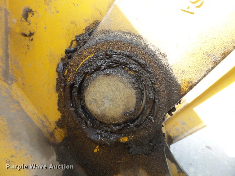 image for item DB7212 2003 John Deere 310SG backhoe