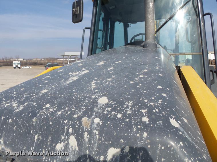 image for item DB7212 2003 John Deere 310SG backhoe