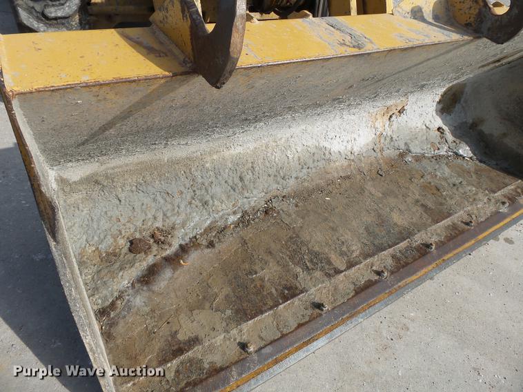 image for item DB7212 2003 John Deere 310SG backhoe