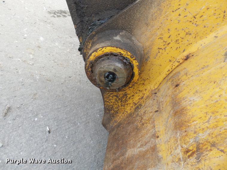 image for item DB7212 2003 John Deere 310SG backhoe