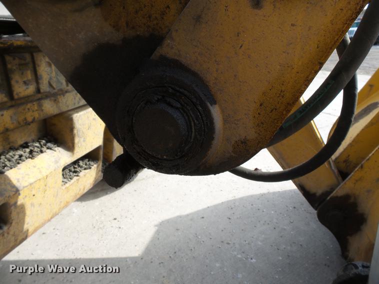 image for item DB7212 2003 John Deere 310SG backhoe