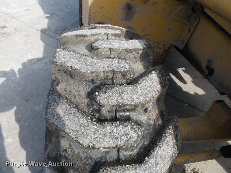 image for item DB7212 2003 John Deere 310SG backhoe