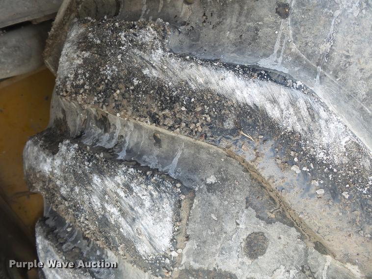 image for item DB7212 2003 John Deere 310SG backhoe