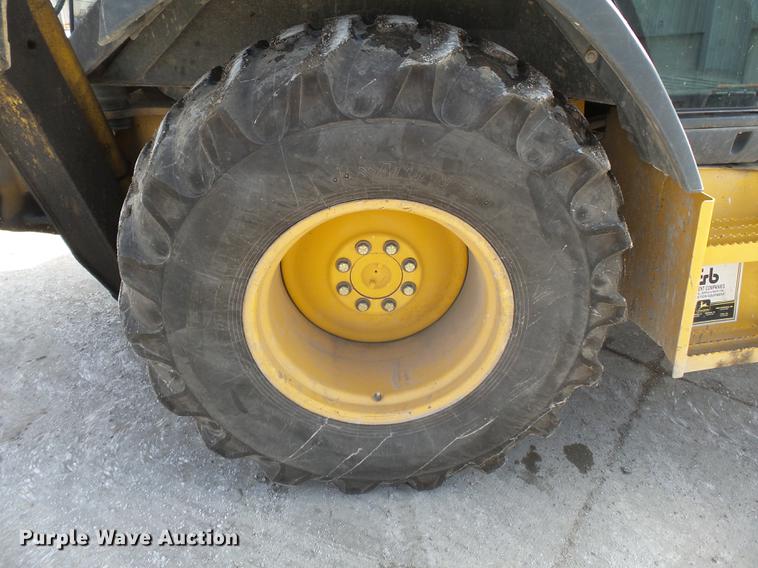 image for item DB7212 2003 John Deere 310SG backhoe