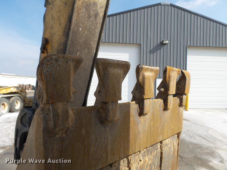 image for item DB7212 2003 John Deere 310SG backhoe